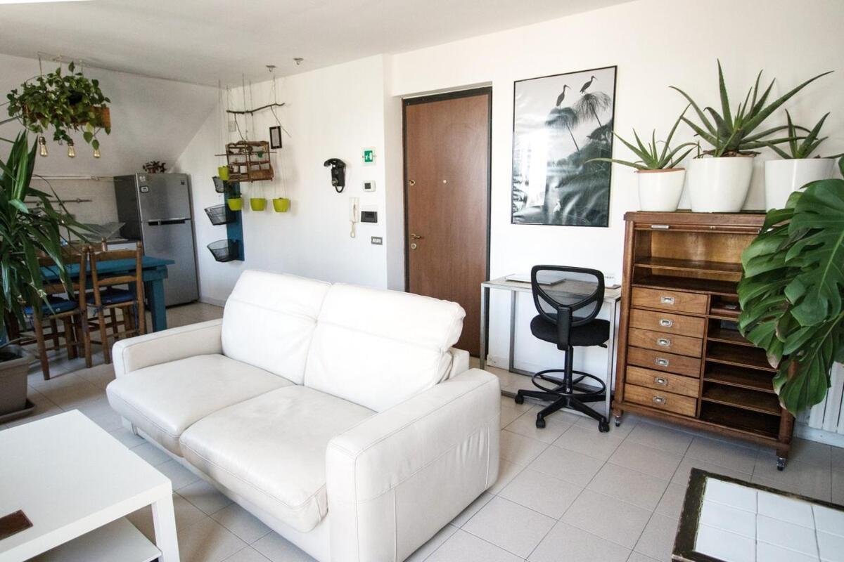 The Little Penthouse Apartment Seregno Luaran gambar
